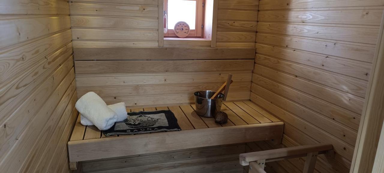Kodikas Huoneisto, Oma Sauna, Ilmainen Pysaekoeinti Rovaniemi Kültér fotó